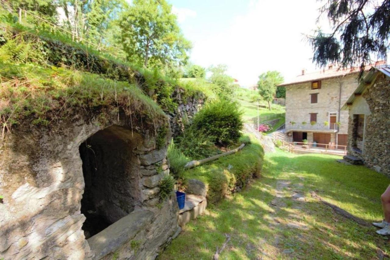 Aparthotel L'Antico Borgo Cremia Exterior foto